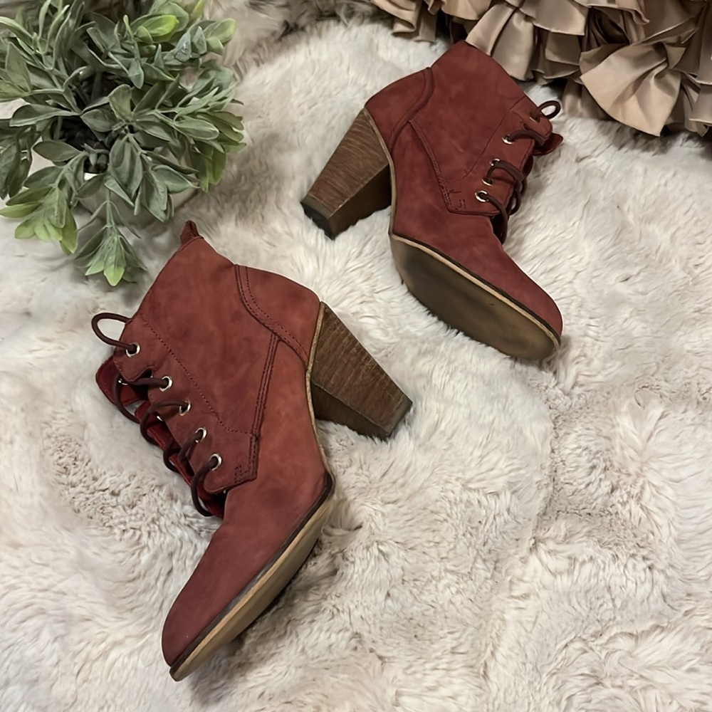 Steve Madden Pennylane Suede Lace Pointy Light Red Heeled Granny Ankle Boots 8 - Picture 5 of 15